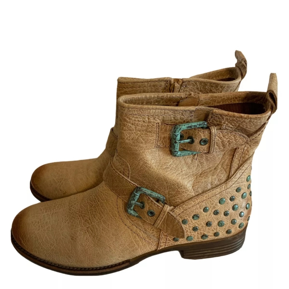 Naya leather boots